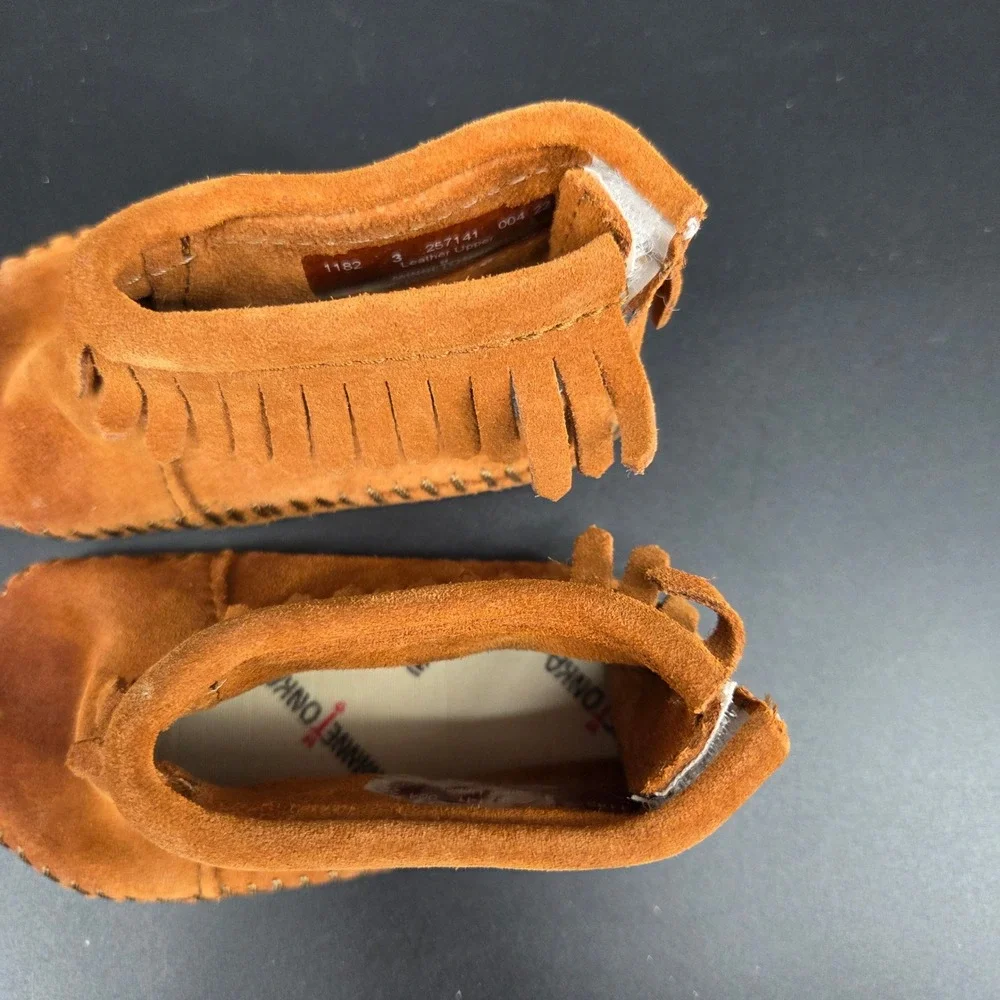 Minnetonka Toddler Boots Tan Suede Moccasins Fringe Size 3